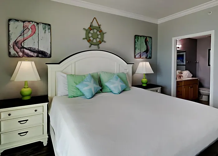 Crystal Shores #704 Apartment *