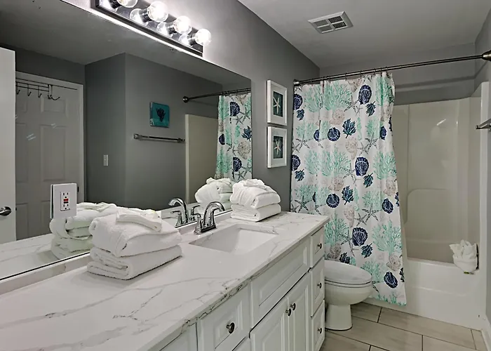 Apartment Crystal Shores #704 *