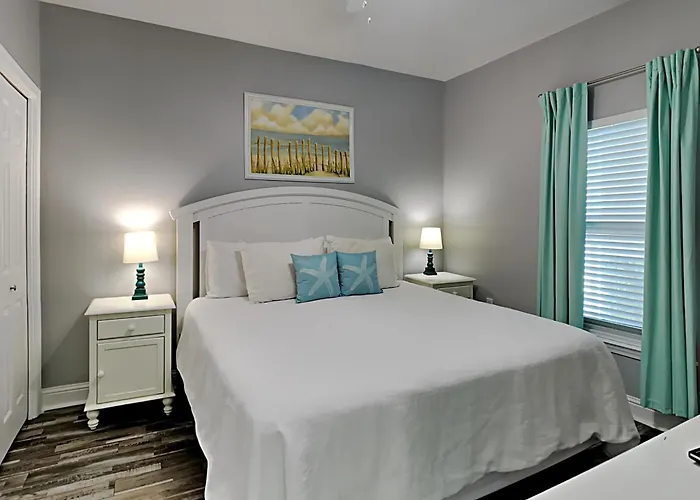 Apartment Crystal Shores #704 *