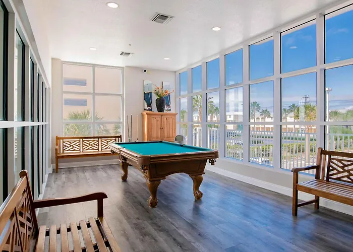 Crystal Shores #704 Apartment *